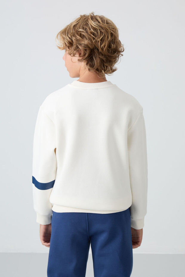 Ekru Pamuklu Kalın İçi Tüylü Yumuşak Dokulu Standart Fit Baskılı Erkek Çocuk Sweatshirt - 11238 - 5