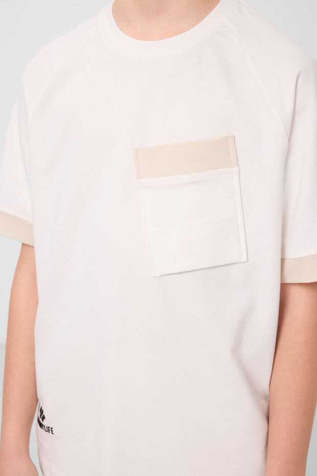 Ekru Pamuklu Yumuşak Dokulu Oversize Cep Detaylı Erkek Çocuk T-Shirt - 11295 - 3
