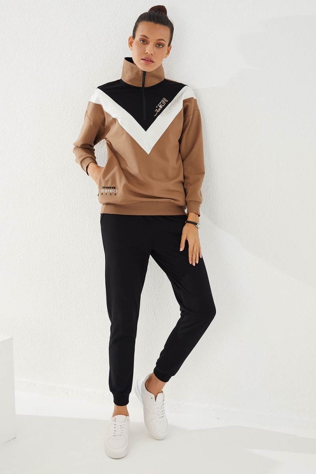 Women's Half Zippered V Patterned Jogger Earthlike-Black Tracksuit - 95269