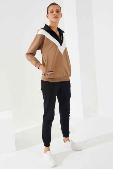 Women's Half Zippered V Patterned Jogger Earthlike-Black Tracksuit - 95269 - Thumbnail