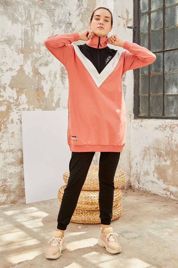 Tommy Life Graphics Embroidered Black-Powder Women's Tunic Tracksuit