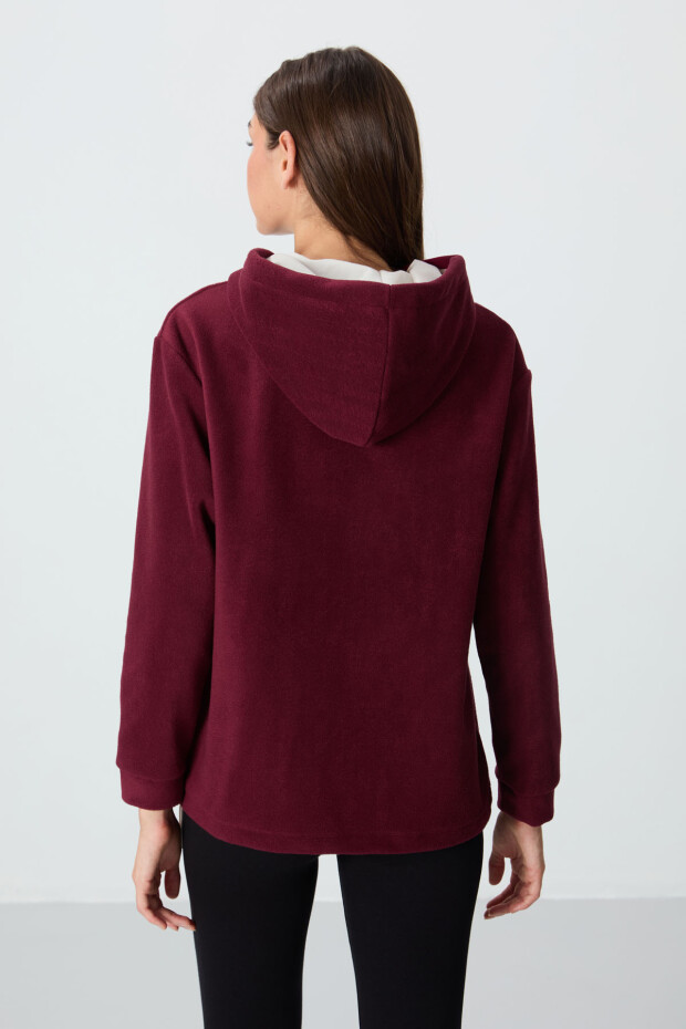 Erguvan Kalın Yumuşak Dokulu Kapüşonlu Rahat Form Nakışlı Polar Kadın Sweatshirt - 97292 - 6
