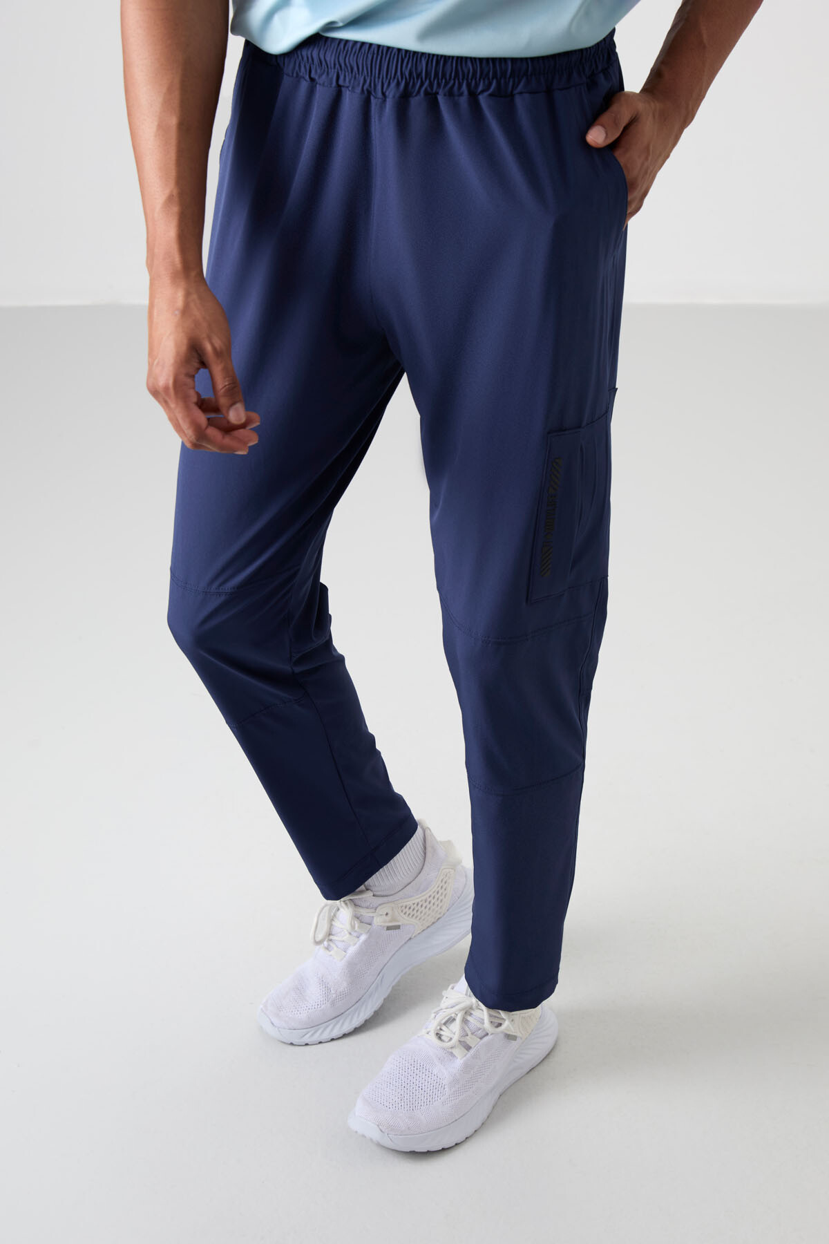 İndigo İnce Yumuşak Comfort Fit Erkek Eşofman Alt - 82120 - TOMMYLIFE