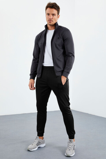 Antrasit-Siyah Dik Yaka Fermuarlı Standart Kalıp Manşetli Erkek Eşofman Takım - 85160 - TOMMYLIFE