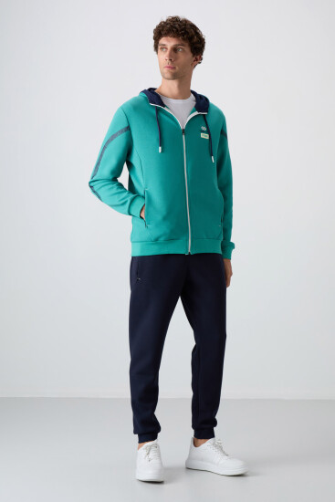 Deniz Yeşili - İndigo Pamuklu Kalın Yumuşak Dokulu Comfort Fit Baskılı Erkek Eşofman Takım - 85236 - TOMMYLIFE (1)