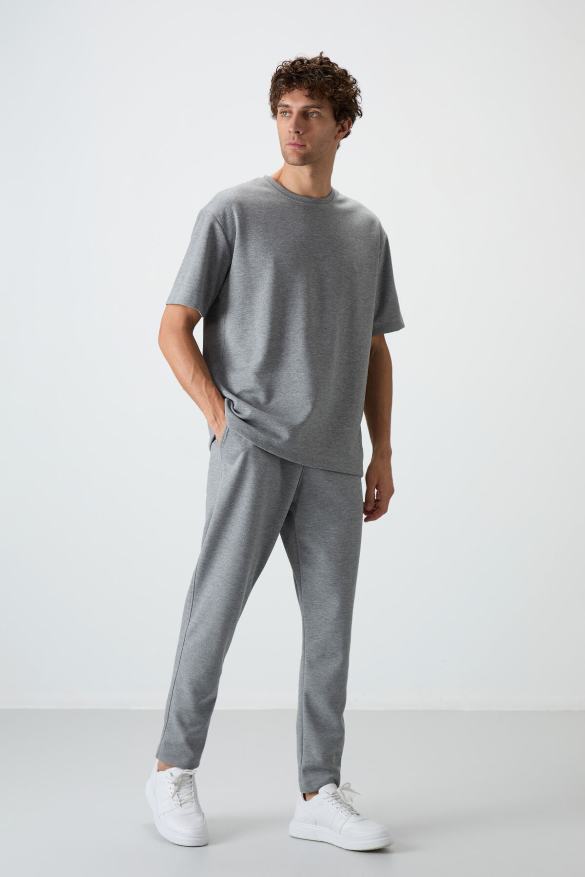 Gri Melanj Pamuklu Kalın Yumuşak Dokulu Oversize Fit Basic Erkek Eşofman Takım - 85251 - Air Jones