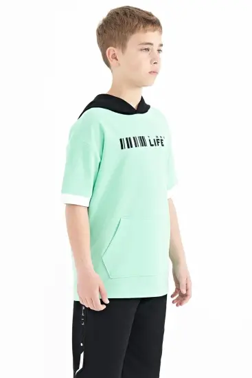 Su Yeşili Renk Bloklu Kapüşonlu Kanguru Cepli Oversize Erkek Çocuk T-Shirt - 11148 - Thumbnail