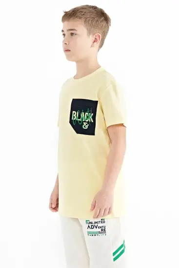 Sarı Ön Cepli Nakış Detaylı O Yaka Standart Kalıp Erkek Çocuk T-Shirt - 11116 - Thumbnail