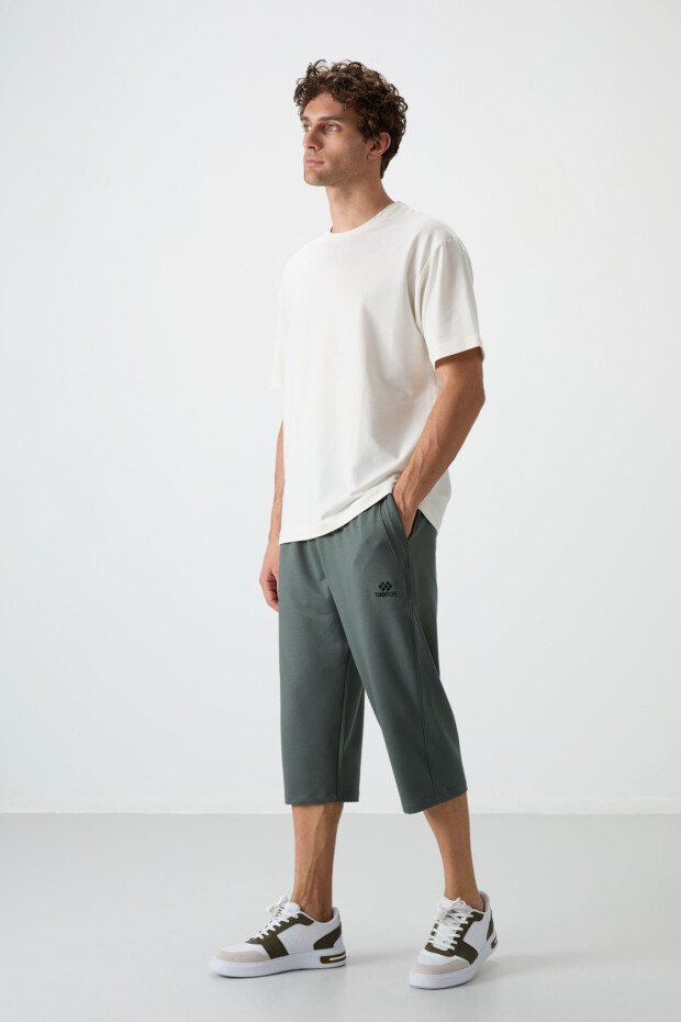 Haki Pamuklu Yumuşak Dokulu Standart Fit Nakışlı Erkek Kapri - 83102 - 1