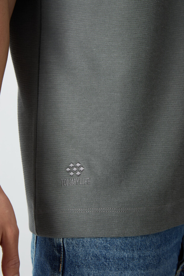 Haki Pamuklu Kalın Yüzeyi Dokulu Oversize Fit Basic Erkek T-Shirt - 88335 - 3