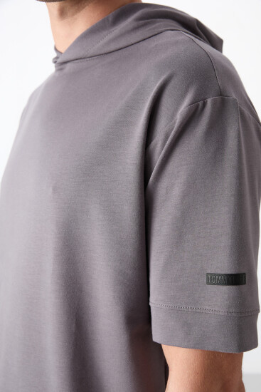 Koyu Gri Pamuklu Kalın Yumuşak Dokulu Oversize Fit Basic Erkek T-Shirt - 88352 - TOMMYLIFE (1)