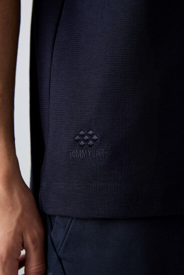 Lacivert Pamuklu Kalın Yüzeyi Dokulu Oversize Fit Basic Erkek T-Shirt - 88335 - TOMMYLIFE (1)