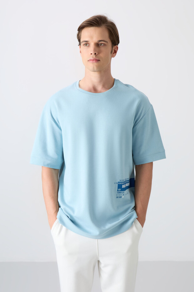 Açık Mavi Pamuklu Kalın Yumuşak Dokulu Oversize Fit Baskılı Erkek T-Shirt - 88322 - 1