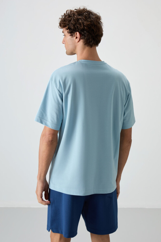 Açık Mavi Pamuklu Kalın Yüzeyi Dokulu Oversize Fit Baskılı Erkek T-Shirt - 88367