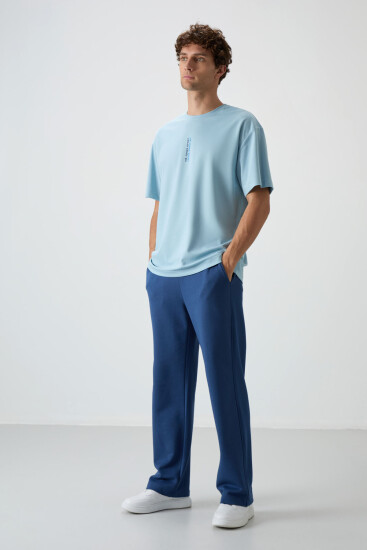 Açık Mavi Pamuklu Kalın Yüzeyi Dokulu Oversize Fit Baskılı Erkek T-Shirt - 88368 - Air Jones (1)