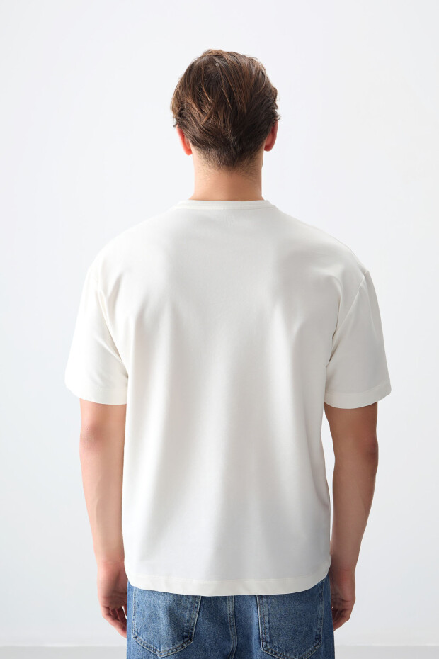 Ekru Pamuklu Kalın Yumuşak Dokulu Oversize Fit Baskılı Erkek T-Shirt - 88375 - 6