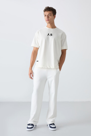 Ekru Pamuklu Kalın Yumuşak Dokulu Oversize Fit Baskılı Erkek T-Shirt - 88342 - TOMMYLIFE (1)