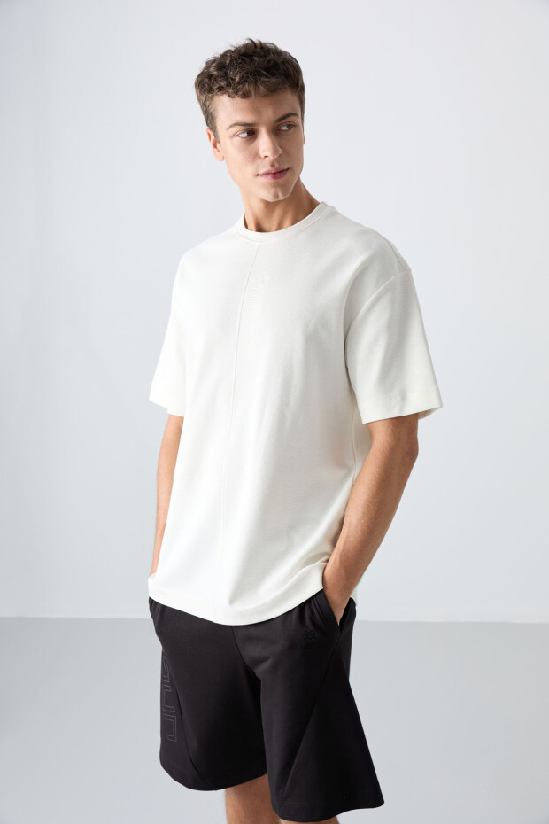 Ekru Pamuklu Kalın Yüzeyi Dokulu Oversize Fit Basic Erkek T-Shirt - 88337