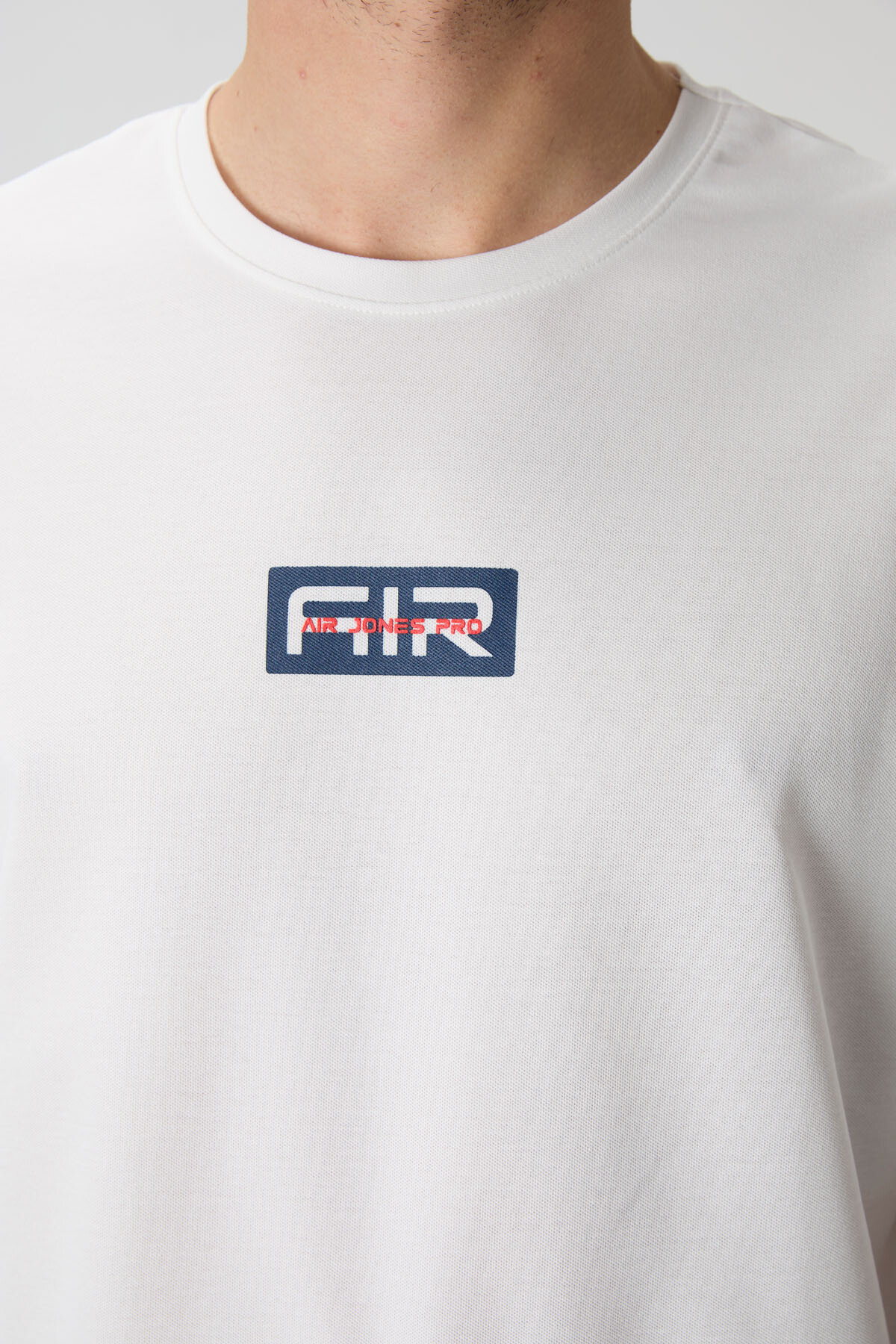 Ekru Pamuklu Kalın Yüzeyi Dokulu Oversize Fit Baskılı Erkek T-Shirt - 88367 - Air Jones (1)