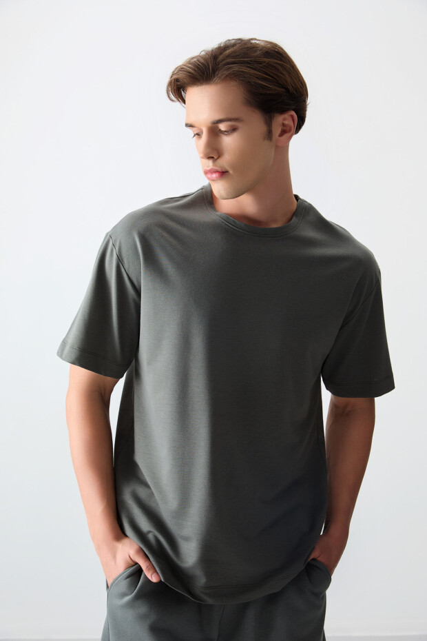 Haki Pamuklu Kalın Yumuşak Dokulu Oversize Fit Basic Erkek T-Shirt - 88377