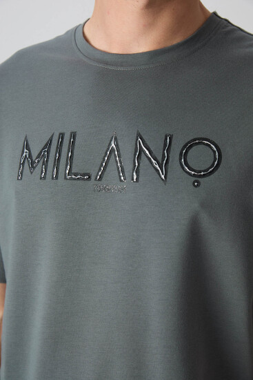 Haki Pamuklu Kalın Yumuşak Dokulu Oversize Fit Baskılı Erkek T-Shirt - 88345 - TOMMYLIFE (1)