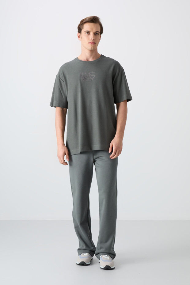 Haki Pamuklu Kalın Yüzeyi Dokulu Oversize Fit Baskılı Erkek T-Shirt - 88336 - 2