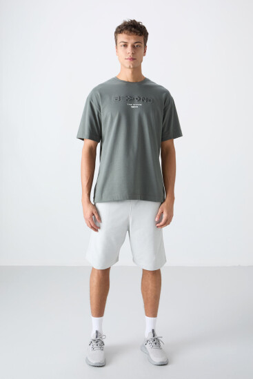 Haki Pamuklu Kalın Yumuşak Dokulu Oversize Fit Baskılı Erkek T-Shirt - 88328 - TOMMYLIFE (1)