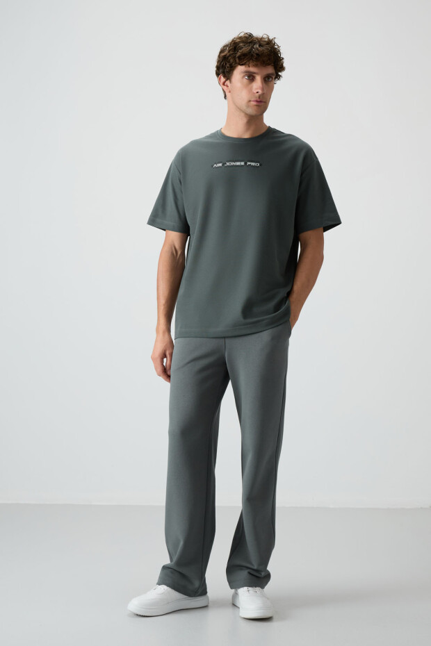 Haki Pamuklu Kalın Yüzeyi Dokulu Oversize Fit Baskılı Erkek T-Shirt - 88365 - 2