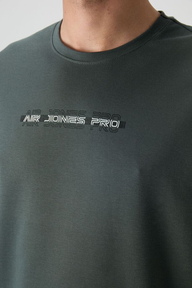 Haki Pamuklu Kalın Yüzeyi Dokulu Oversize Fit Baskılı Erkek T-Shirt - 88365