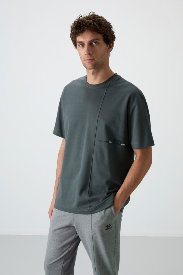 Haki Pamuklu Kalın Yüzeyi Dokulu Oversize Fit Baskılı Erkek T-Shirt - 88370 - 4