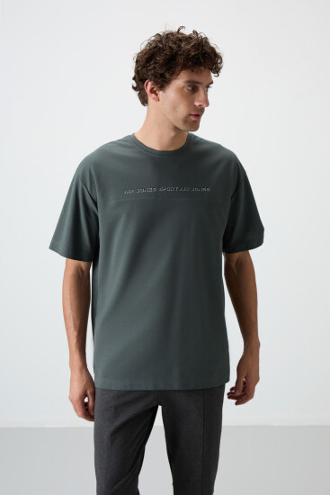 Haki Pamuklu Kalın Yüzeyi Dokulu Oversize Fit Baskılı Erkek T-Shirt - 88371 - Thumbnail