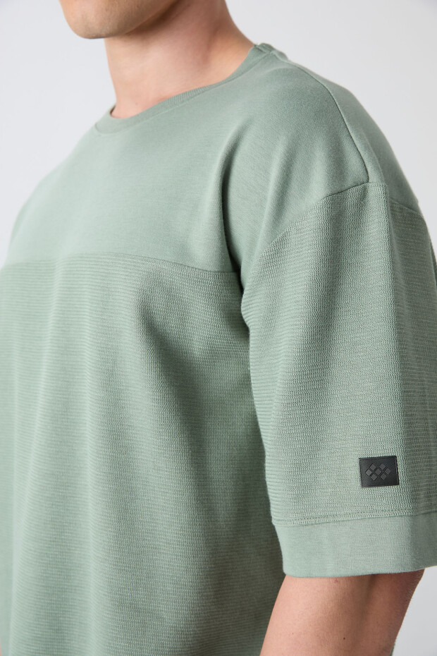 Açık Yeşil Pamuklu Kalın Yüzeyi Dokulu Oversize Fit Basic Erkek T-Shirt - 88340 - 3
