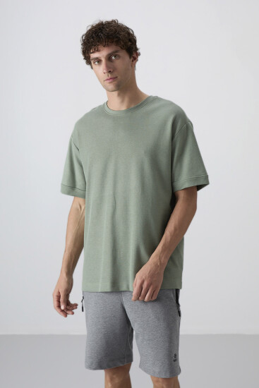 Açık Yeşil Pamuklu Kalın Yüzeyi Dokulu Oversize Fit Basic Erkek T-Shirt - 88339 