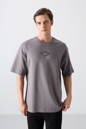 Koyu Gri Pamuklu Kalın Yumuşak Dokulu Oversize Fit Baskılı Erkek T-Shirt - 88325 