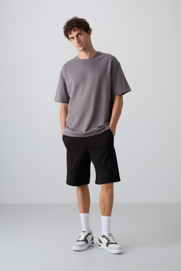 Koyu Gri Pamuklu Kalın Yumuşak Dokulu Oversize Fit Baskılı Erkek T-Shirt - 88324 - TOMMYLIFE (1)