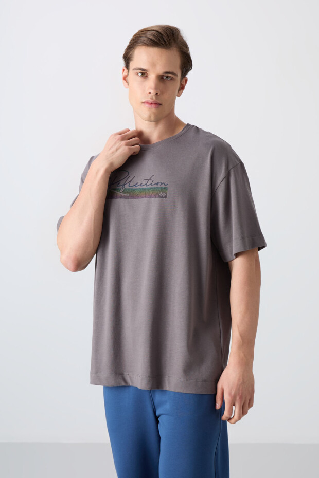 Koyu Gri Pamuklu Kalın Yumuşak Dokulu Oversize Fit Baskılı Erkek T-Shirt - 88334