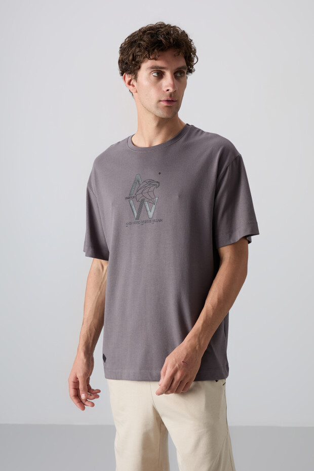 Koyu Gri Pamuklu Kalın Yumuşak Dokulu Oversize Fit Baskılı Erkek T-Shirt - 88332