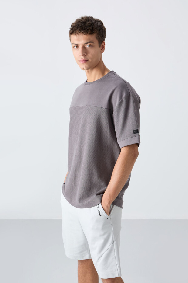 Koyu Gri Pamuklu Kalın Yüzeyi Dokulu Oversize Fit Basic Erkek T-Shirt - 88340 - 4