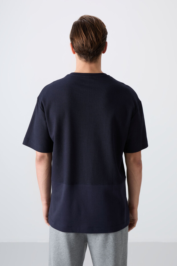 Lacivert Pamuklu Kalın Yüzeyi Dokulu Oversize Fit Basic Erkek T-Shirt - 88337 - 4