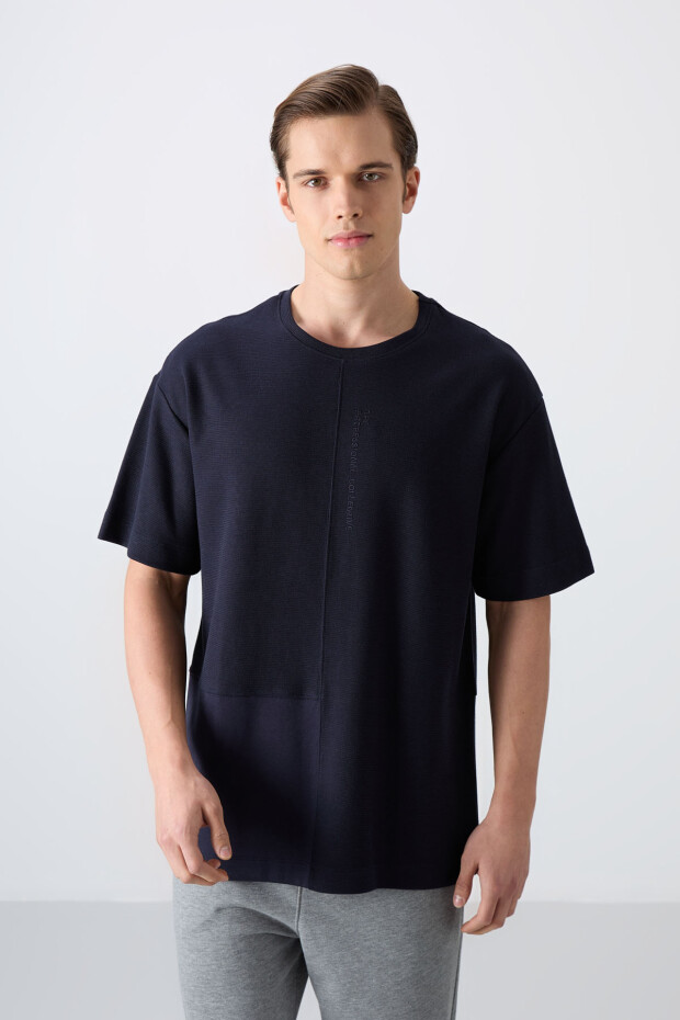Lacivert Pamuklu Kalın Yüzeyi Dokulu Oversize Fit Basic Erkek T-Shirt - 88337