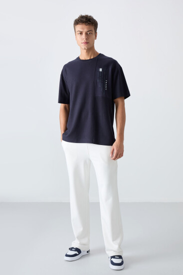 Lacivert Pamuklu Kalın Yüzeyi Dokulu Oversize Fit Baskılı Erkek T-Shirt - 88338 - TOMMYLIFE (1)