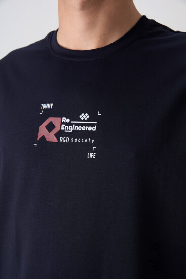 Lacivert Pamuklu Kalın Yumuşak Dokulu Oversize Fit Baskılı Erkek T-Shirt - 88350 - TOMMYLIFE (1)