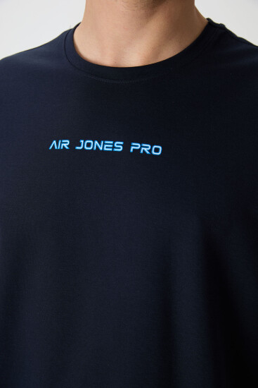 Lacivert Pamuklu Kalın Yüzeyi Dokulu Oversize Fit Baskılı Erkek T-Shirt - 88364 - Air Jones (1)