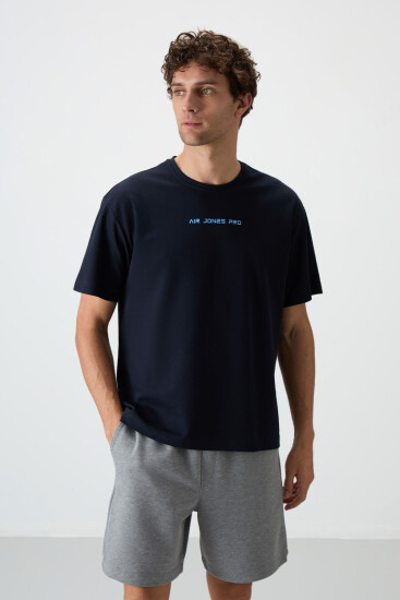 Lacivert Pamuklu Kalın Yüzeyi Dokulu Oversize Fit Baskılı Erkek T-Shirt - 88364 - Thumbnail