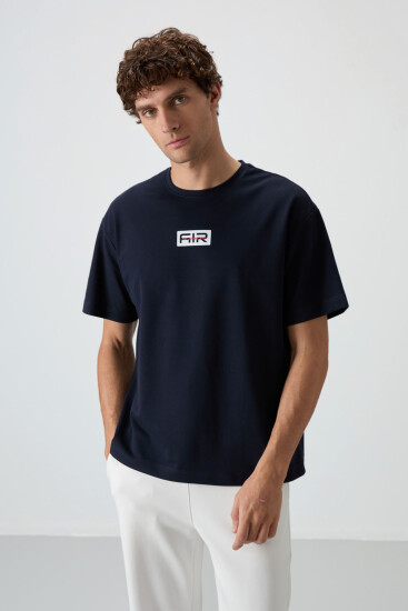 Lacivert Pamuklu Kalın Yüzeyi Dokulu Oversize Fit Baskılı Erkek T-Shirt - 88367 