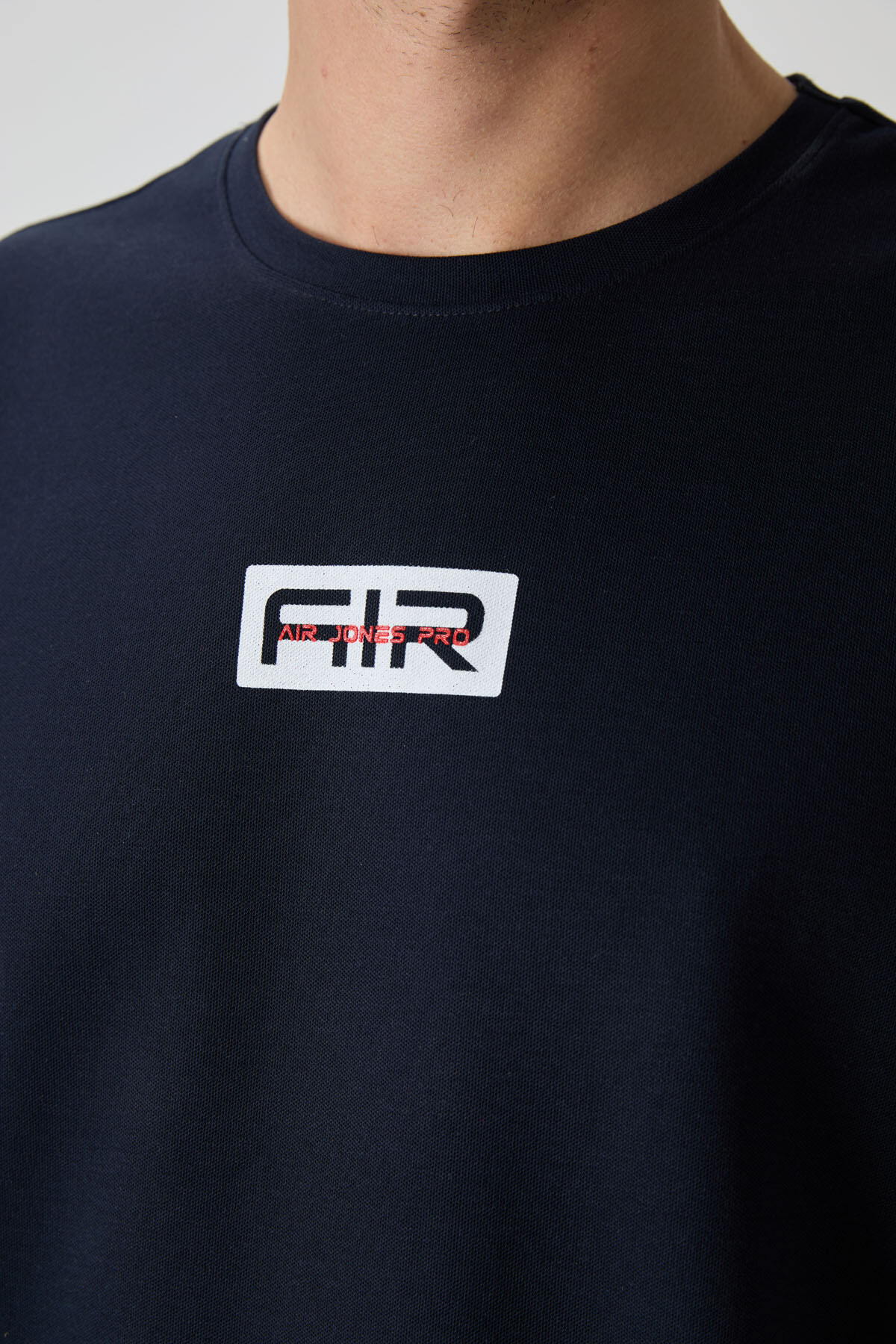 Lacivert Pamuklu Kalın Yüzeyi Dokulu Oversize Fit Baskılı Erkek T-Shirt - 88367 - Air Jones (1)