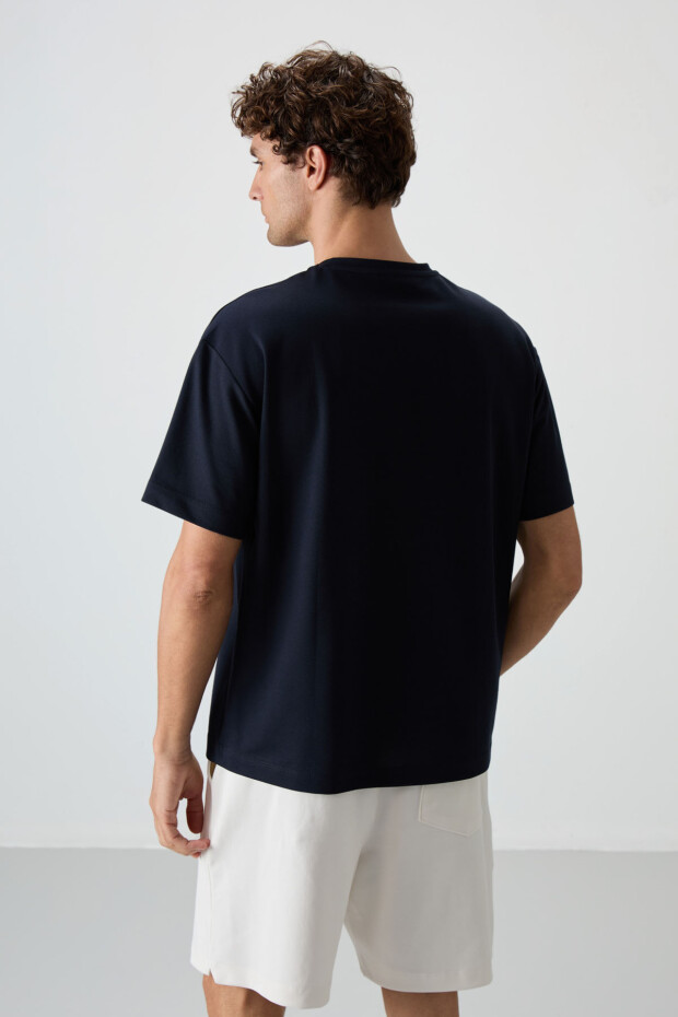Lacivert Pamuklu Kalın Yüzeyi Dokulu Oversize Fit Baskılı Erkek T-Shirt - 88368 - 5