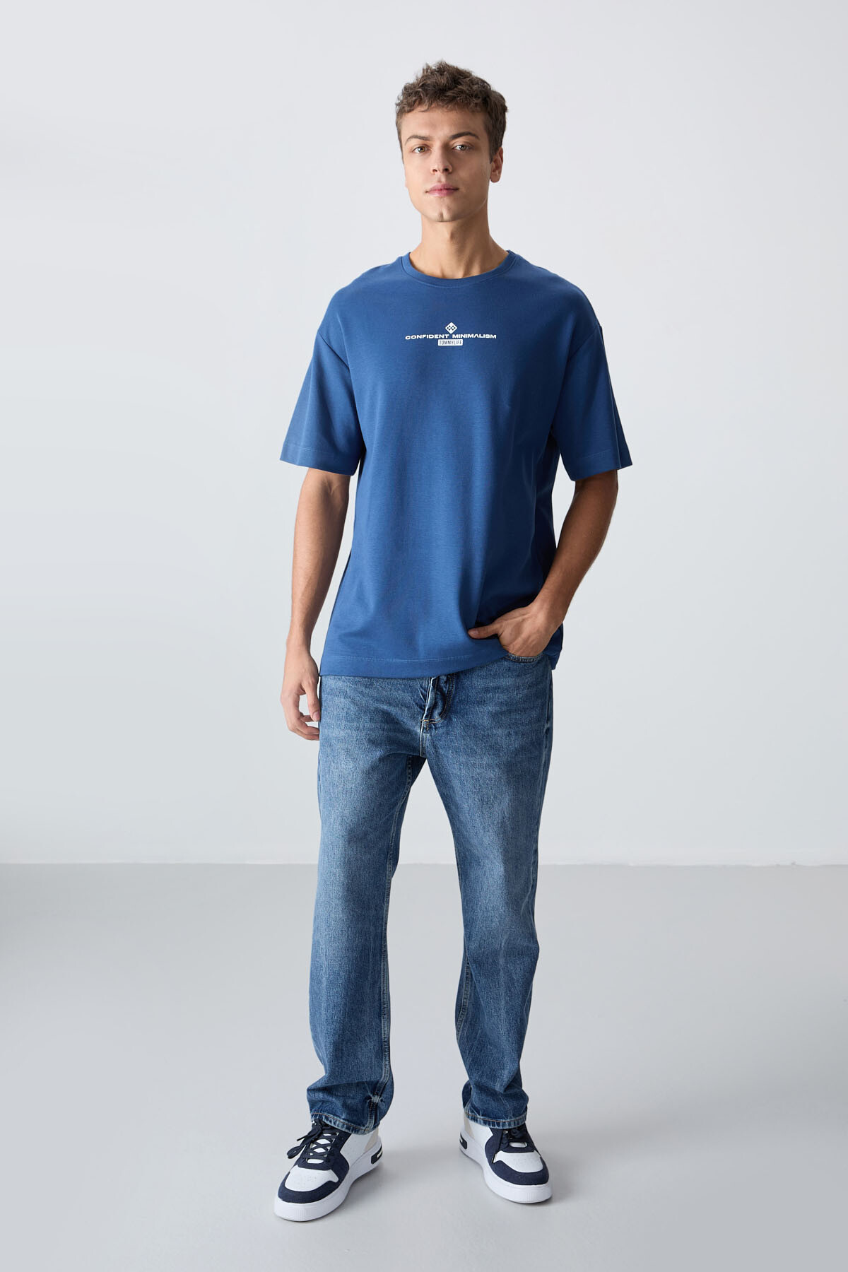 Parlament Pamuklu Kalın Yumuşak Dokulu Oversize Fit Baskılı Erkek T-Shirt - 88321 - TOMMYLIFE (1)