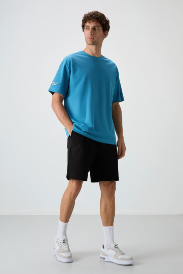 Petrol Mavi Pamuklu Kalın Yüzeyi Dokulu Oversize Fit Baskılı Erkek T-Shirt - 88369 - Air Jones (1)