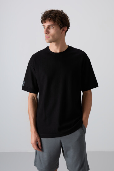 Siyah Pamuklu Kalın Yüzeyi Dokulu Oversize Fit Basic Erkek T-Shirt - 88339 